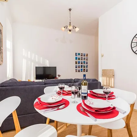 Apartment Lussi *