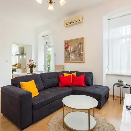 Apartment Lussi *