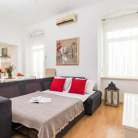 Lussi Appartement *